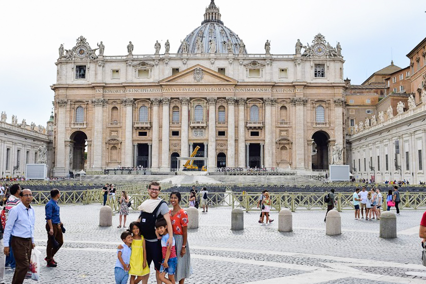 vatican with kids | | Rome with Kids: a Complete 3 Day Itinerary featured by top US family travel blog, Local Passport Family