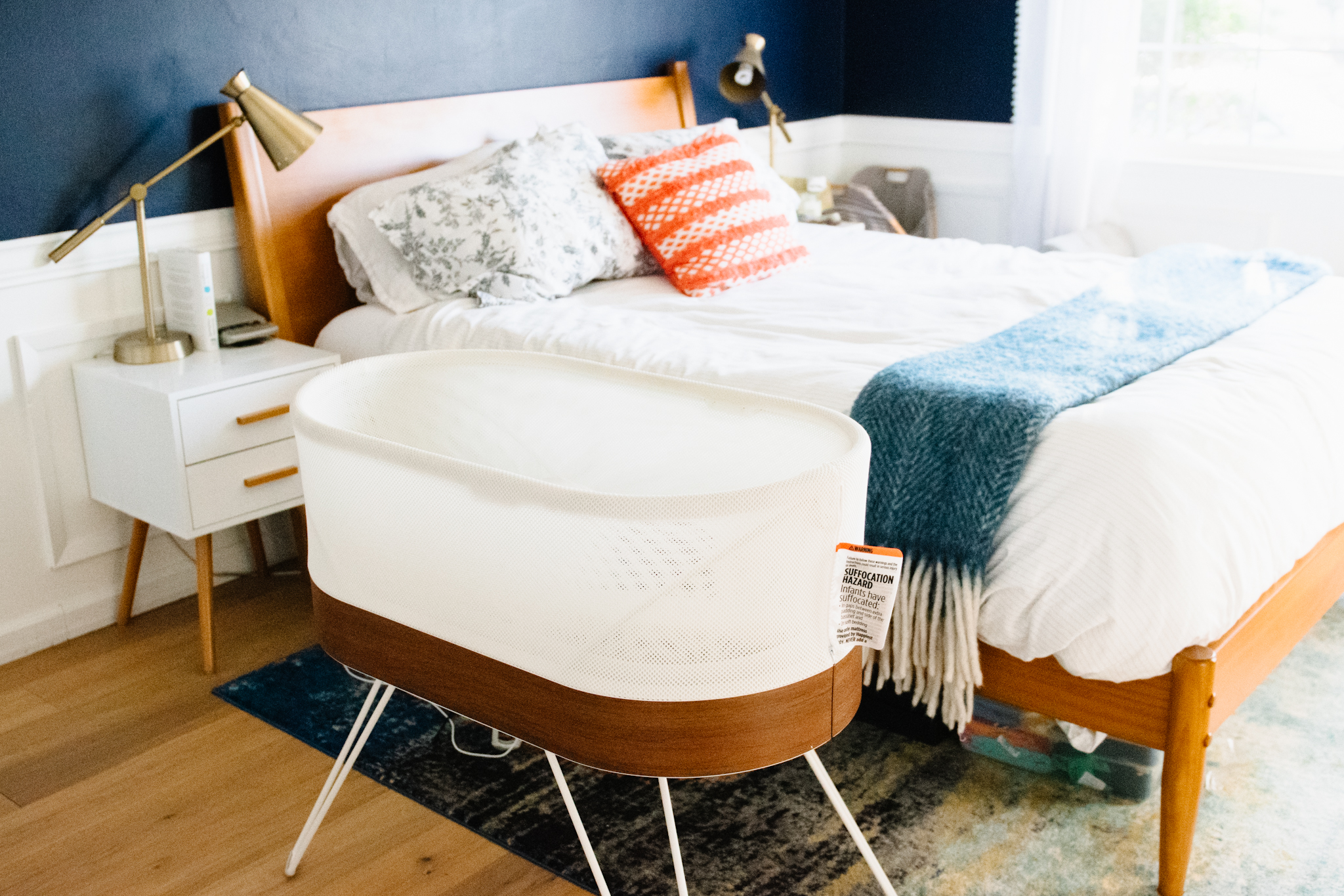 snoo bassinet in master bedroom, snoo pros and cons