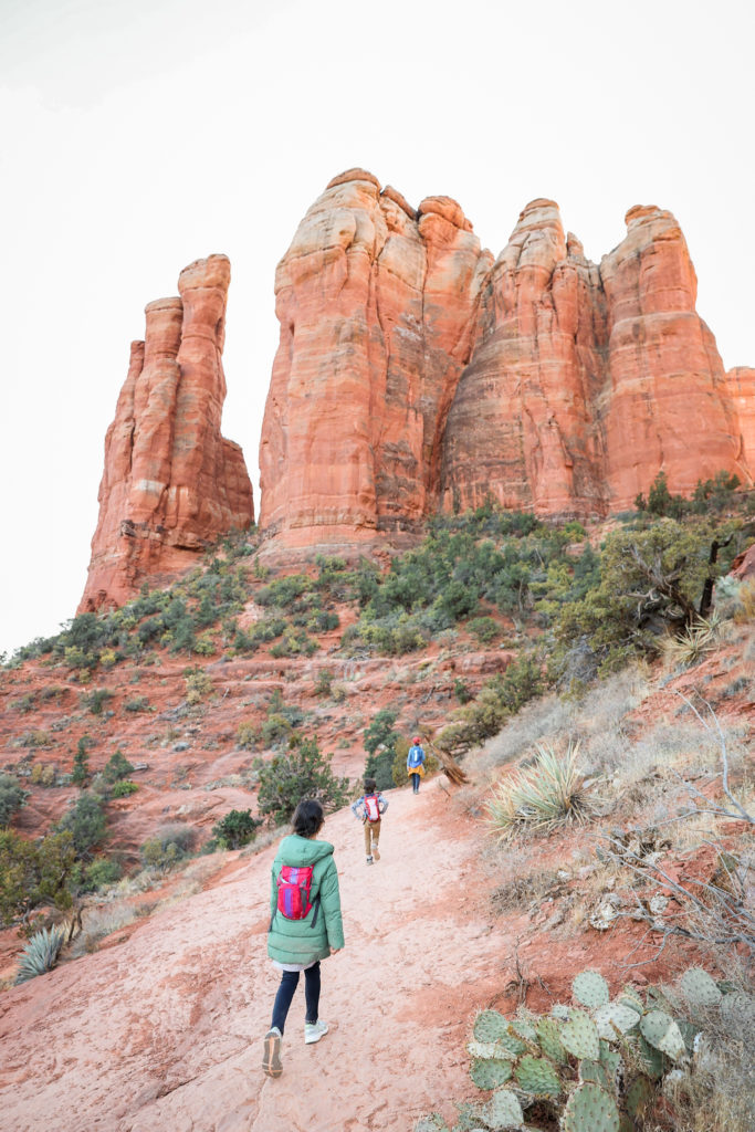 easy hikes in sedona