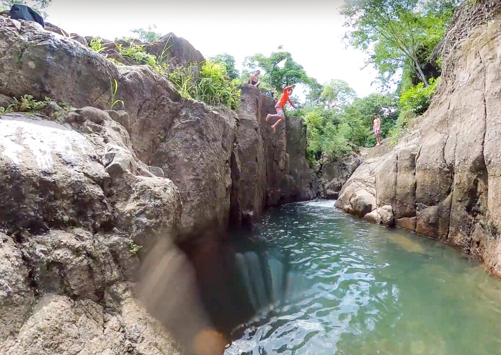 cliff jumping at tamanique waterfalls