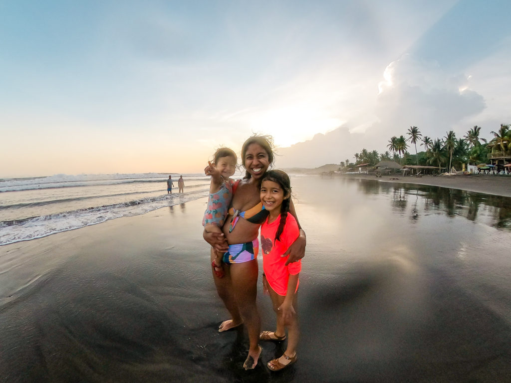 girls surfing in el tunco